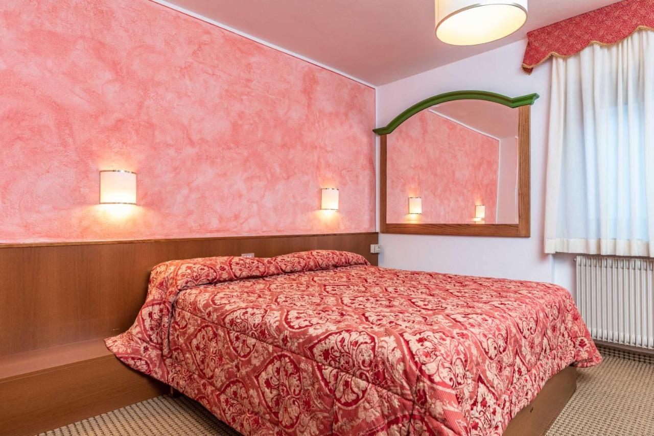 Hotel Italo Madonna di Campiglio Luaran gambar